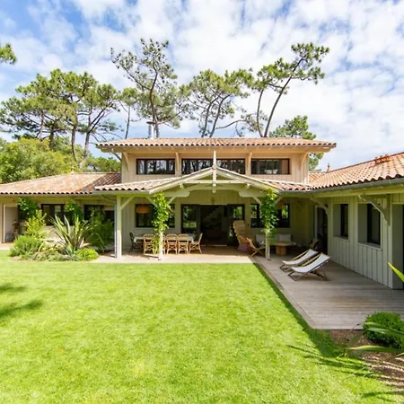 Attraktive Familien-villa Im Herzen Von Cap Ferret ヴィラ
